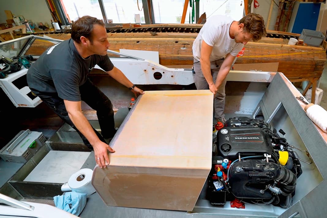 Sandwich construction makes it possible: the motor housing weighs less than ten kilos