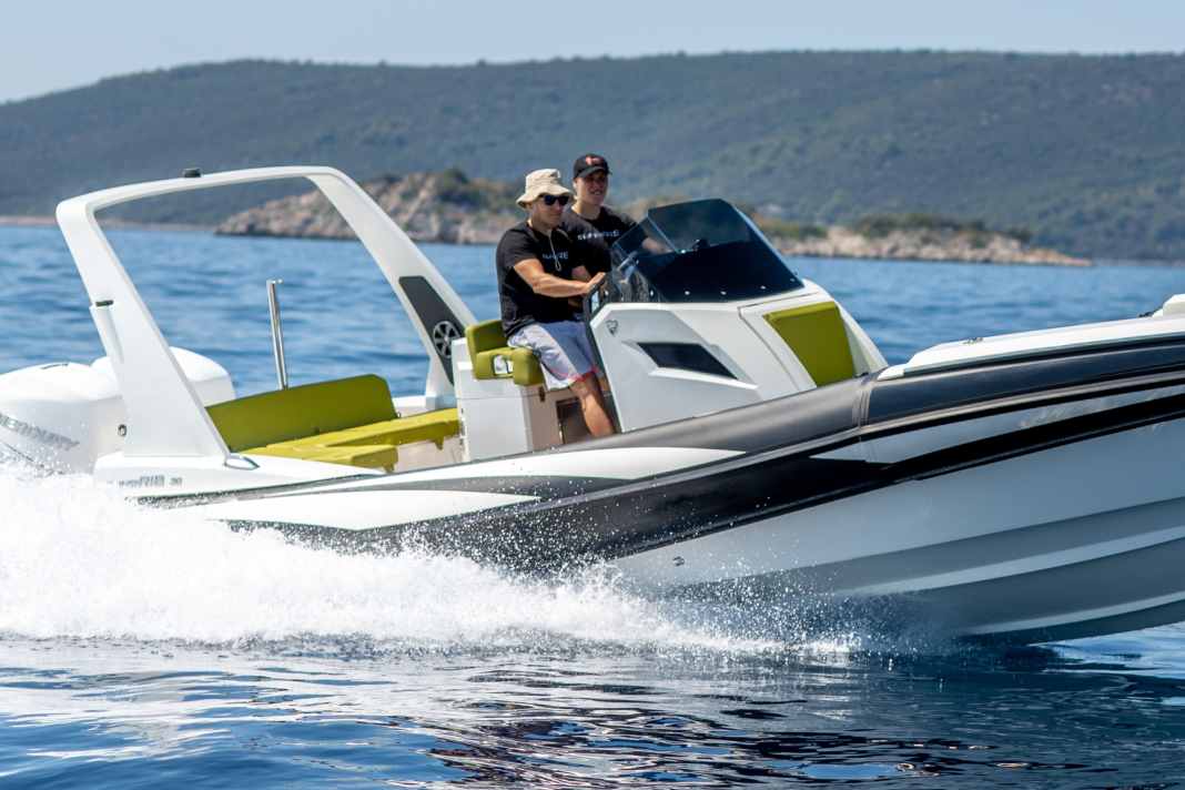 SuperRIB 30 Open