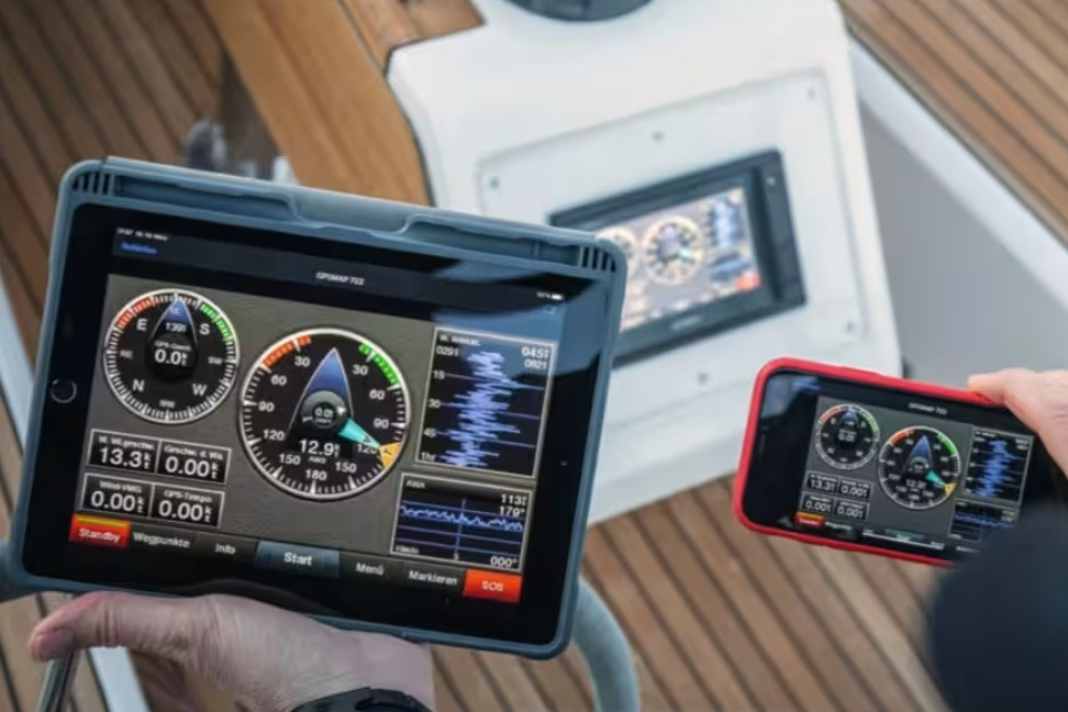 Bluecruise’s software combines the planned route with up-to-date weather data on the screen.