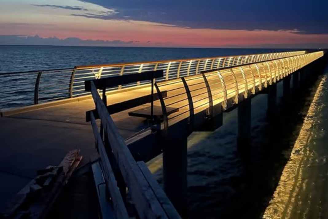 Le pont maritime illuminé, ici encore en animation