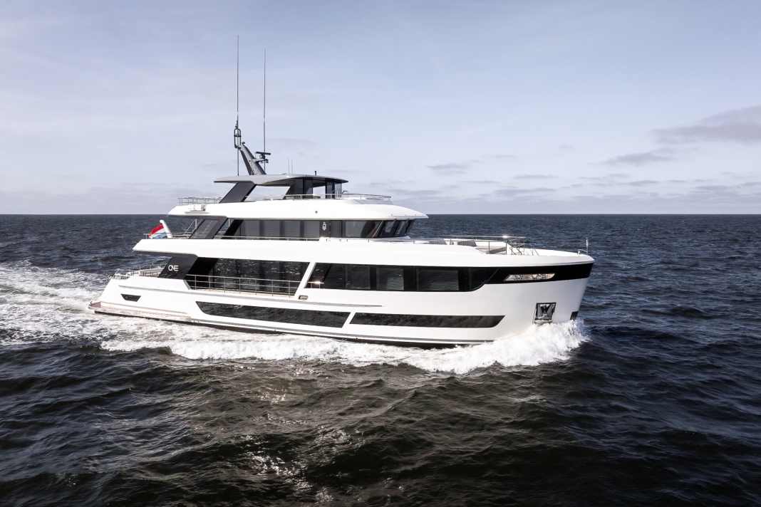 Laut Werft erreicht die Yacht eine Höchstgeschwindigkeit von 14,4 Knoten.