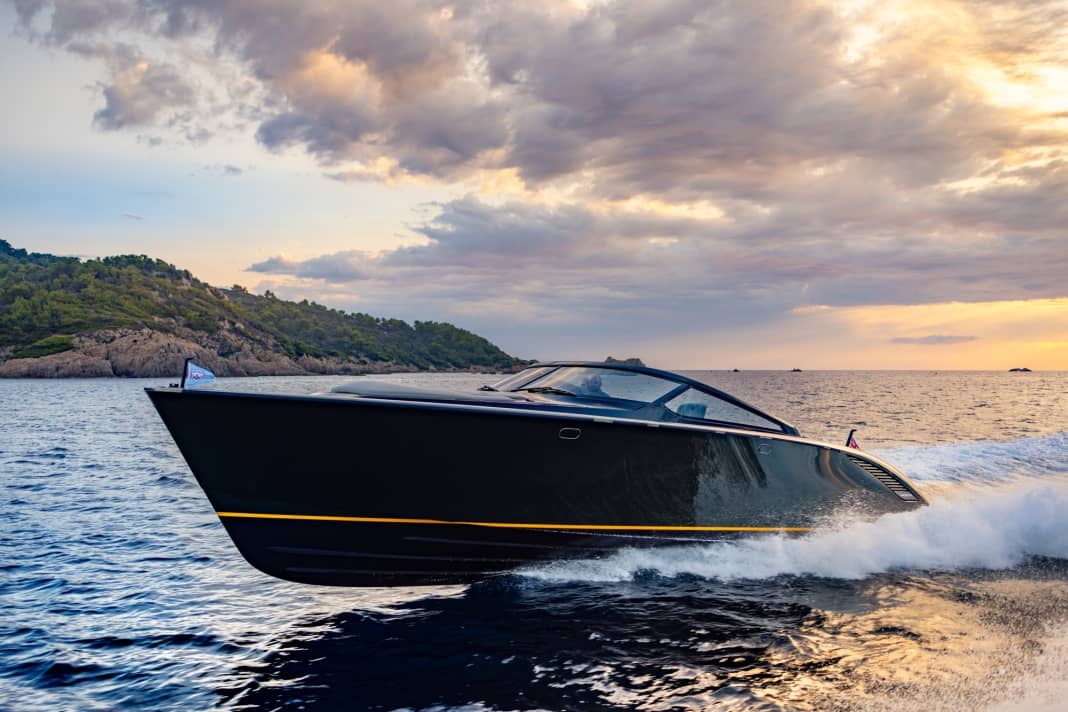 Wajer-Handschrift: Klare Linien entstanden in Zusammenarbeit mit  Sinot Yacht Architecture & Design