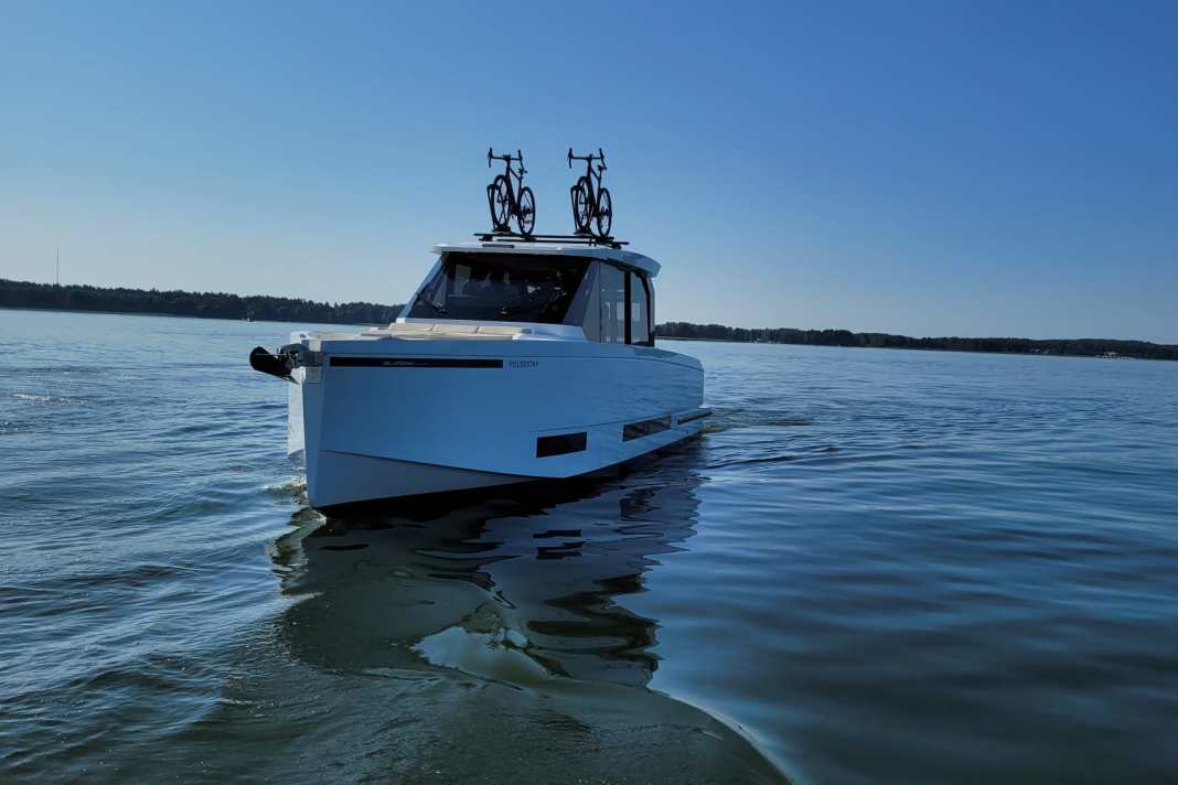 Optional roof racks can be fitted to the hardtop to carry bicycles or water sports equipment.