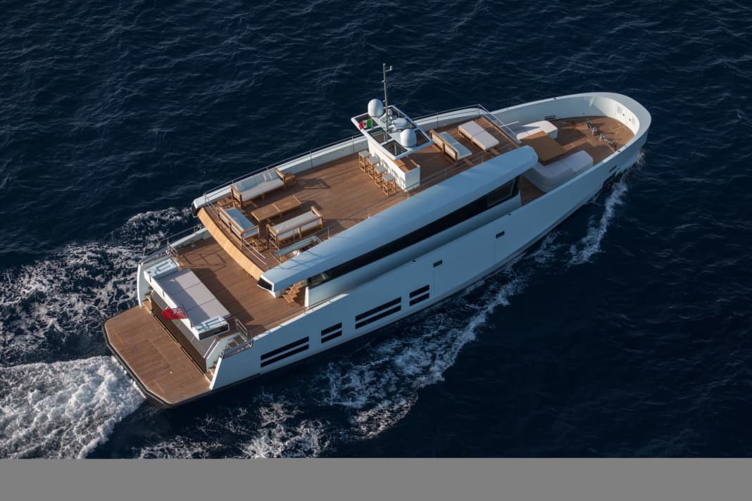 The Sundeck offers 60 square metres.