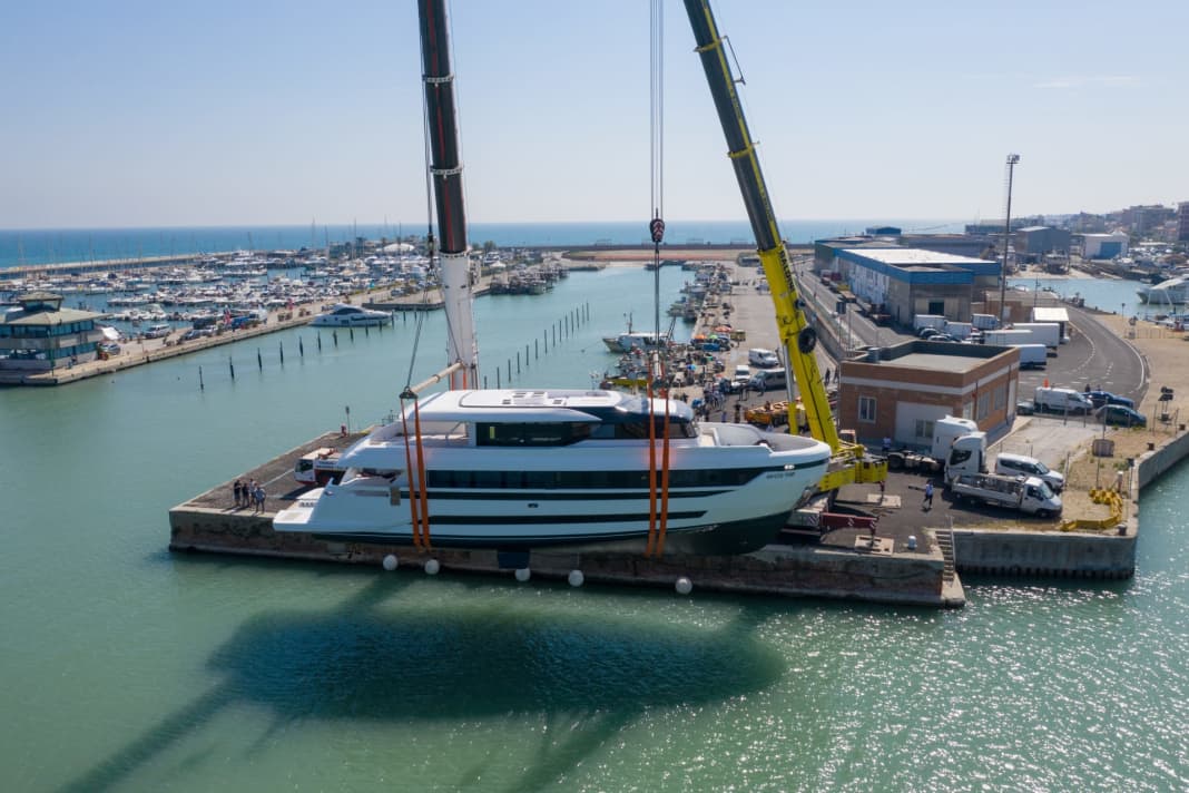 Extra 93: Launch in Ancona