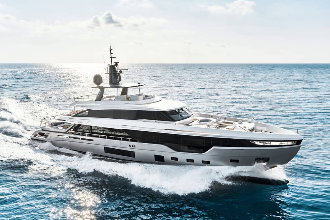 Azimut Grande Trideck