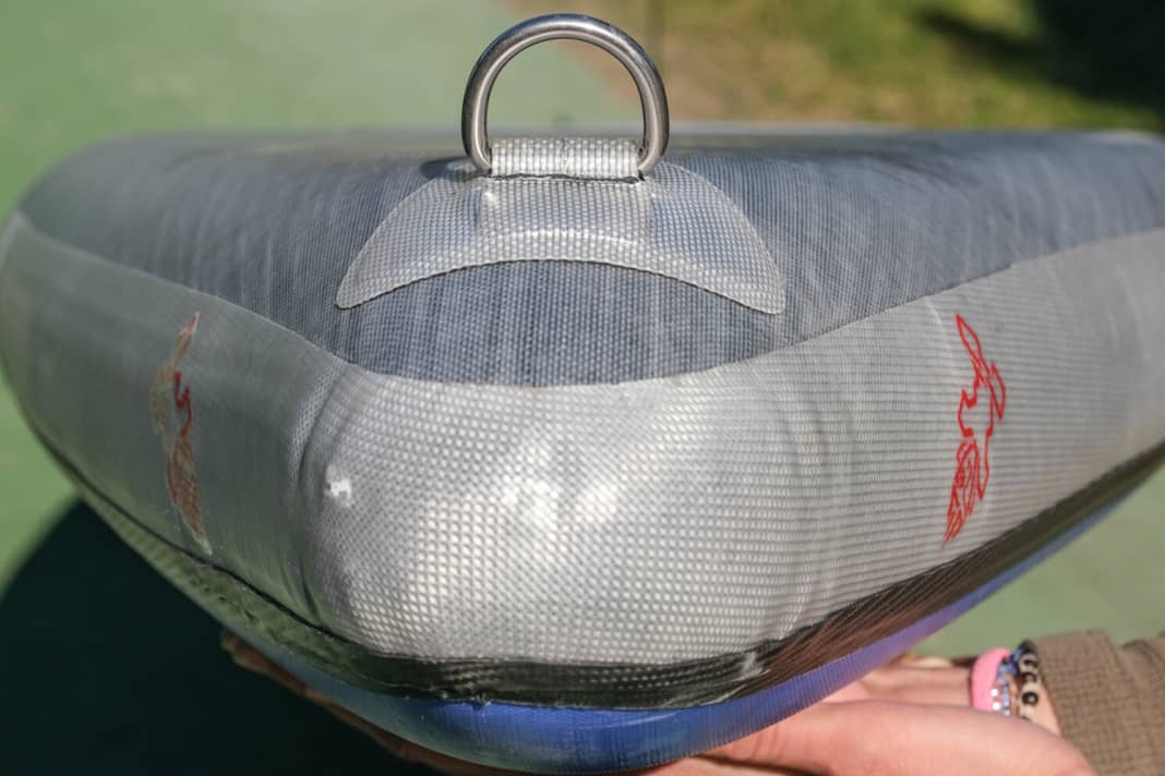 Towing eye: Starboard