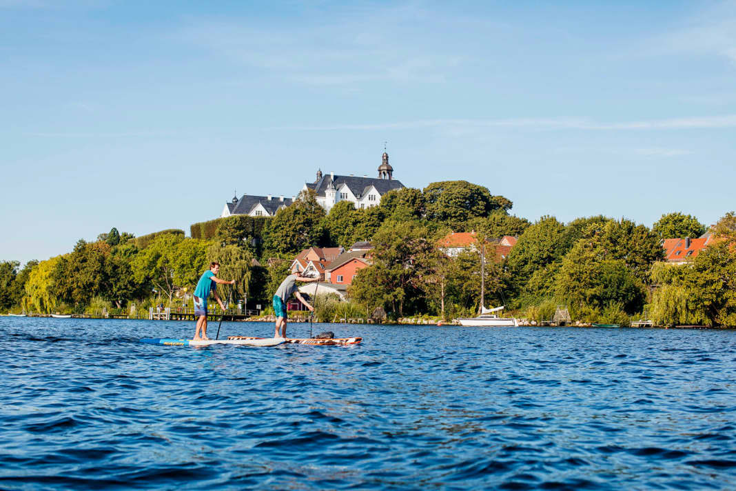Der Große Plöner See ist einer von 18 Seen, welche die Schwentine von der Quelle bis zur Mündung durchfließt.