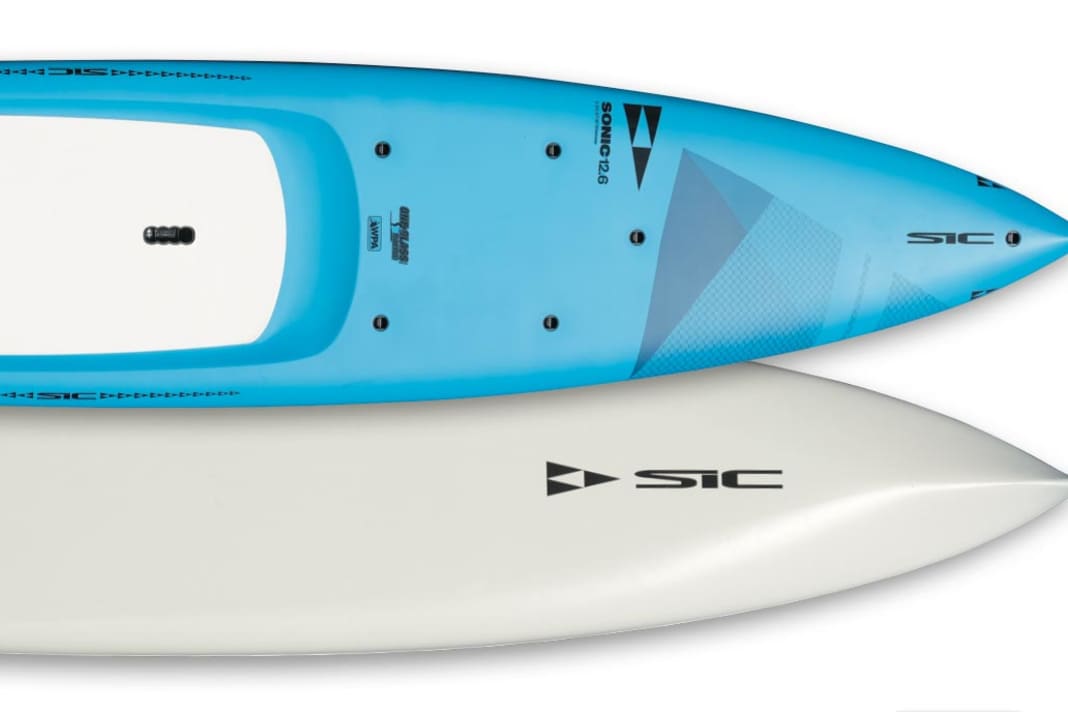 SIC Sonic 12’6” x 30” AT wird aus der bereits in der Windsurfindustrie bewährten ASA-Produktion gefertigt.