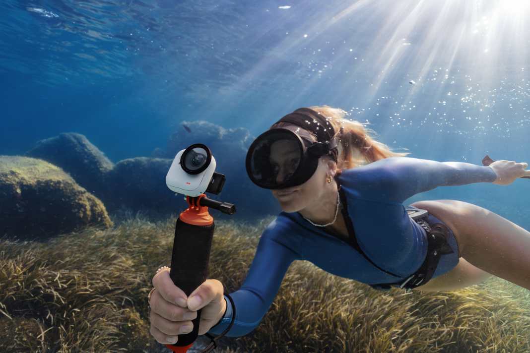 Die neue Insta360 Go Ultra soll für unterschiedlichste Aktivitäten der perfekte Begleiter sein