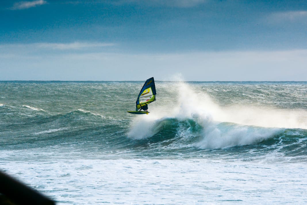 The region around Lisbon also offers the full range of activities on the water: crashing reef breaks like in Ericeira...