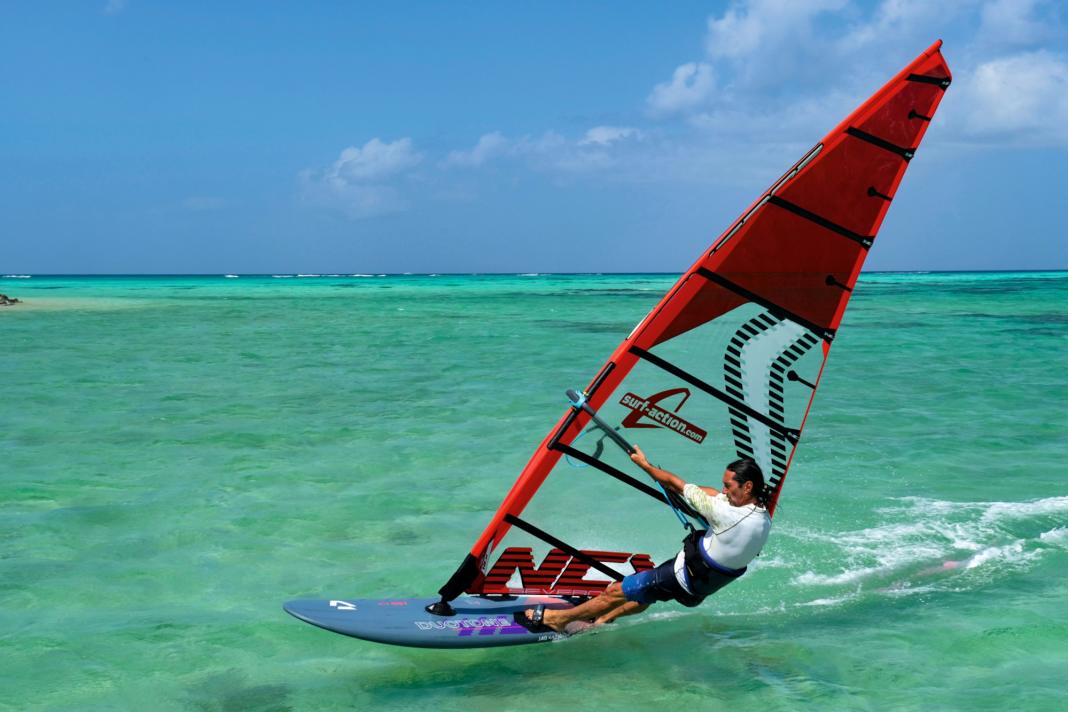 The Duotone Jag 110 in a surf test