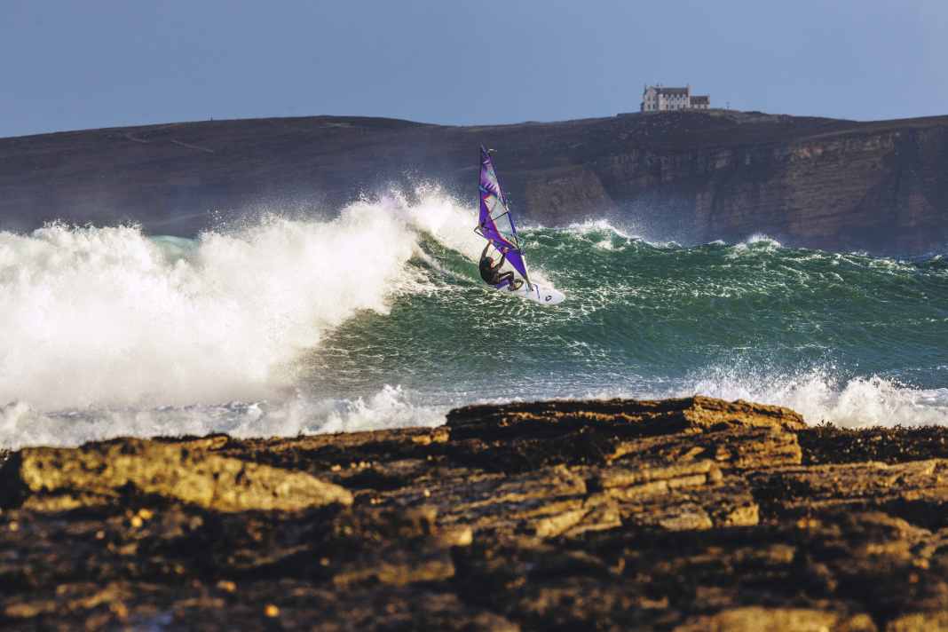 Eine raue Küste, viel Wind, hohe Wellen und Castle auf  den Klippen: Thurso bedient die  Schottland-Klischees perfekt.
