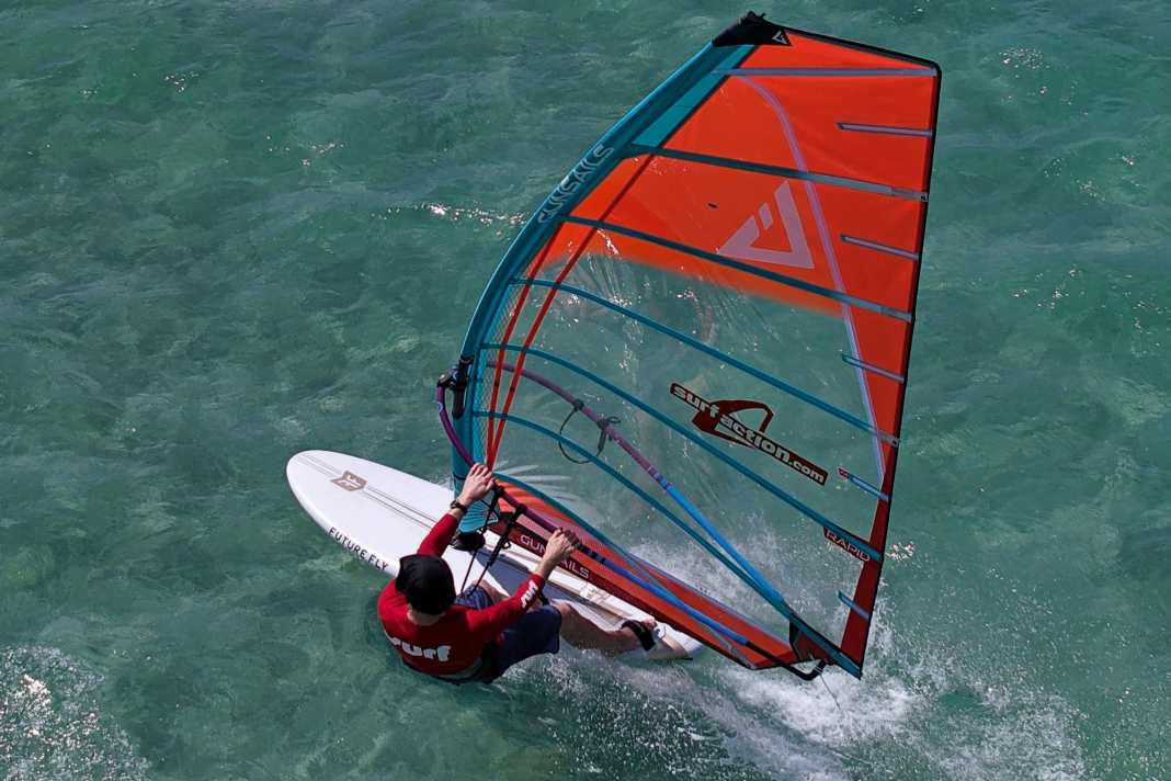 With the Future Fly White Tiger, you’ll experience fast, sporty freeracing