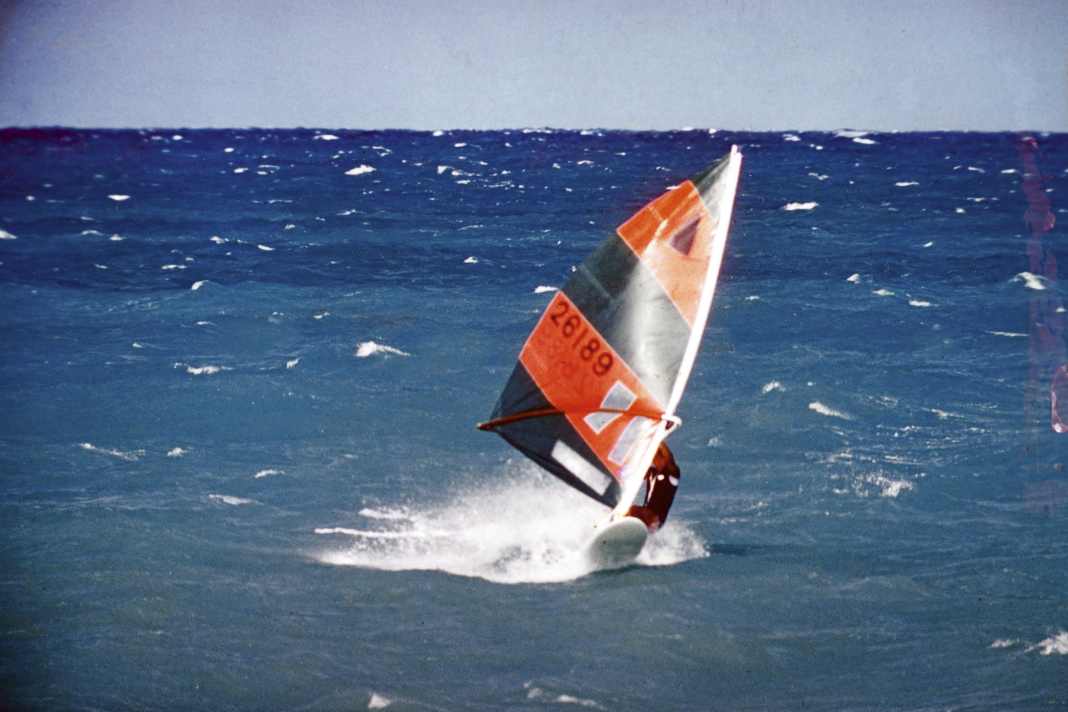 1976 war Heinz Stickl einer der Windsurf-Pioniere und gründete bald sein Sportcamp am Gardasee