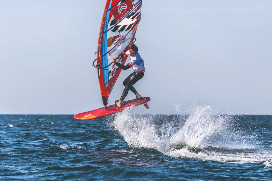 Lennart sets off for Pasko far out on the North Sea.