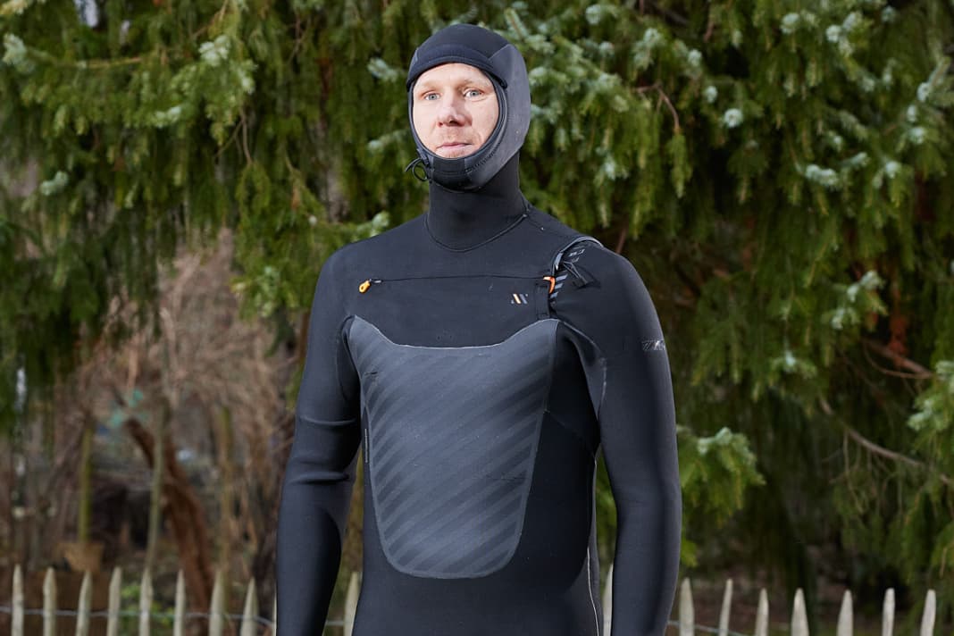 The RRD Fahrenheit has thick smooth-skin neoprene on the torso, but is a little thinner on the arms.