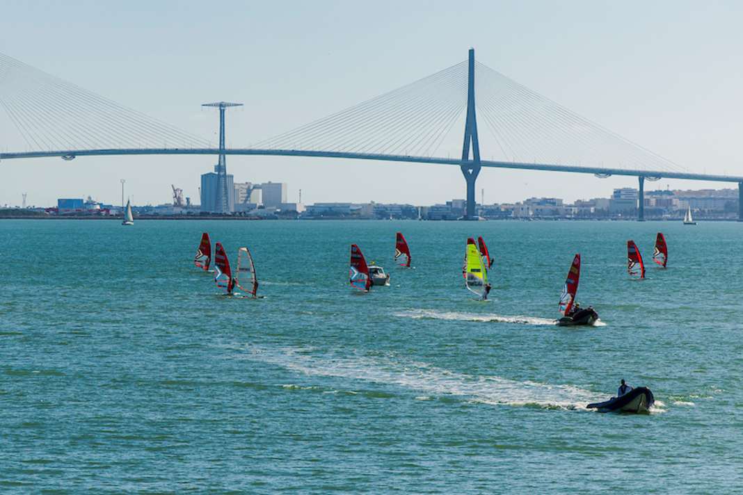 Vor Cadiz laufen seit gestern die zweiten iQFOiL Games der Saison