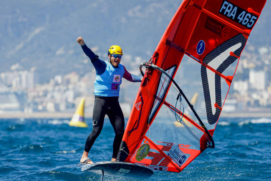 Nicolas Goyard is jubilant. The Frenchman came out on top in the decisive race at the Princesa Sofia