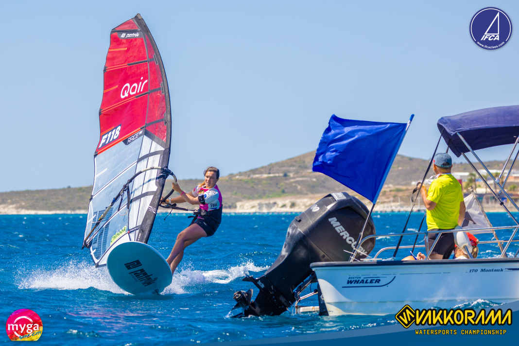 Unbeatable, whether fin or foil: Marion Mortefon won the European Championship double