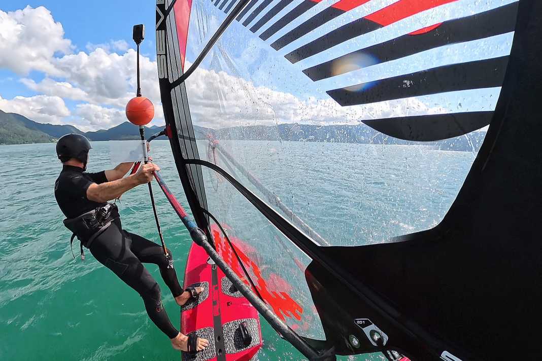 "Bo Je" on the way to work. Screenshot from a video with boom mount on the back end.