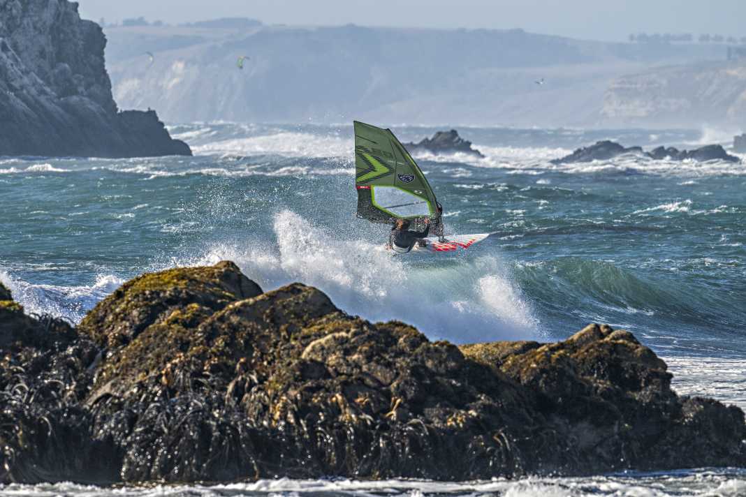 Lina Erpenstein flies over Matanzas
