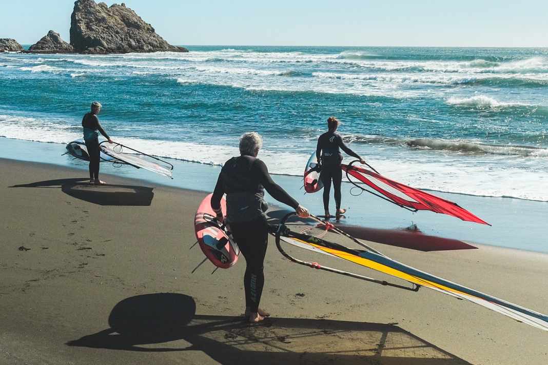 Hit the waves together with Federico Morisio at Chile's dream spots!