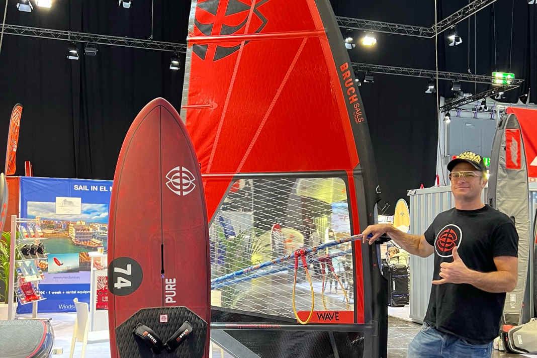 Dany Bruchs neue Segel und die frischen Boards sind der Hingucker auf der boot