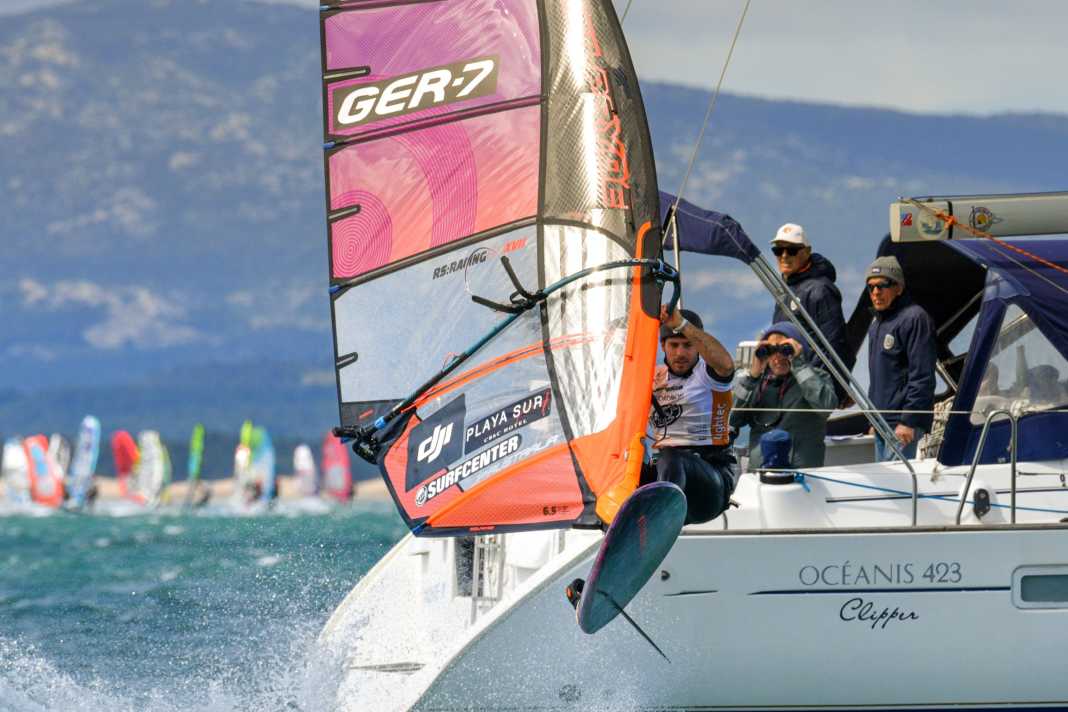 Fünf Rennen, zwei Siege, immer Top 5: Nico Prien war beim Defi 2026 in Top-Form