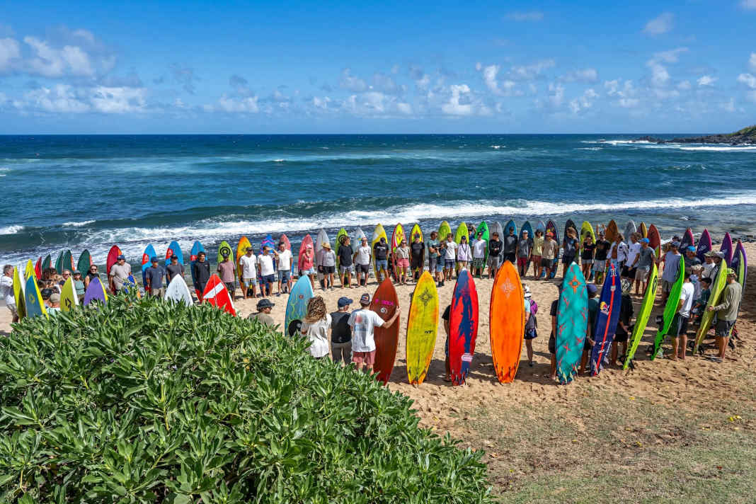 Die Eröffnungszeremonie am Strand von Ho'okipa.