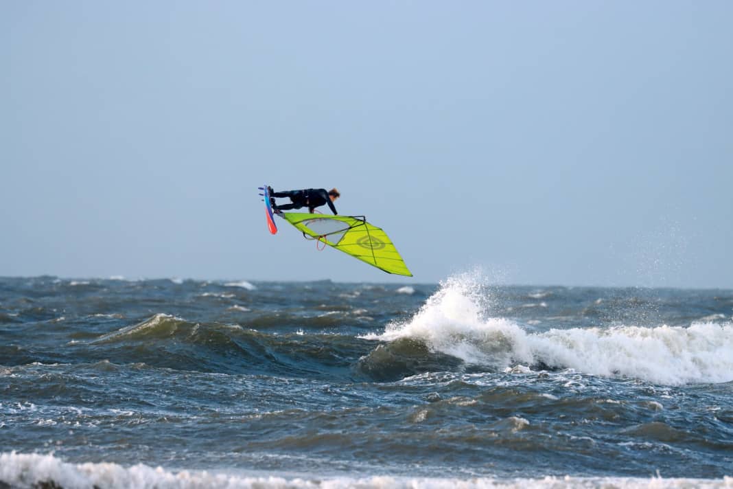 Goya Eclipse 4,7 im surf-Test
