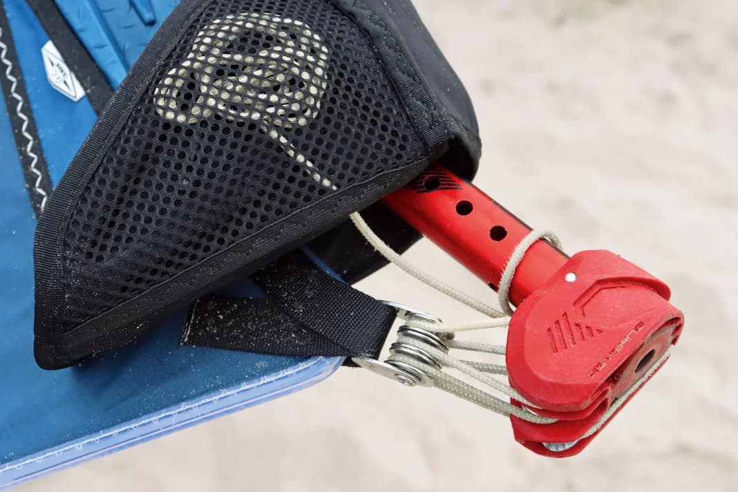 In addition to good reinforcements and integrated carbon fibres, the GA Sails Manic also offers an excellent protector.