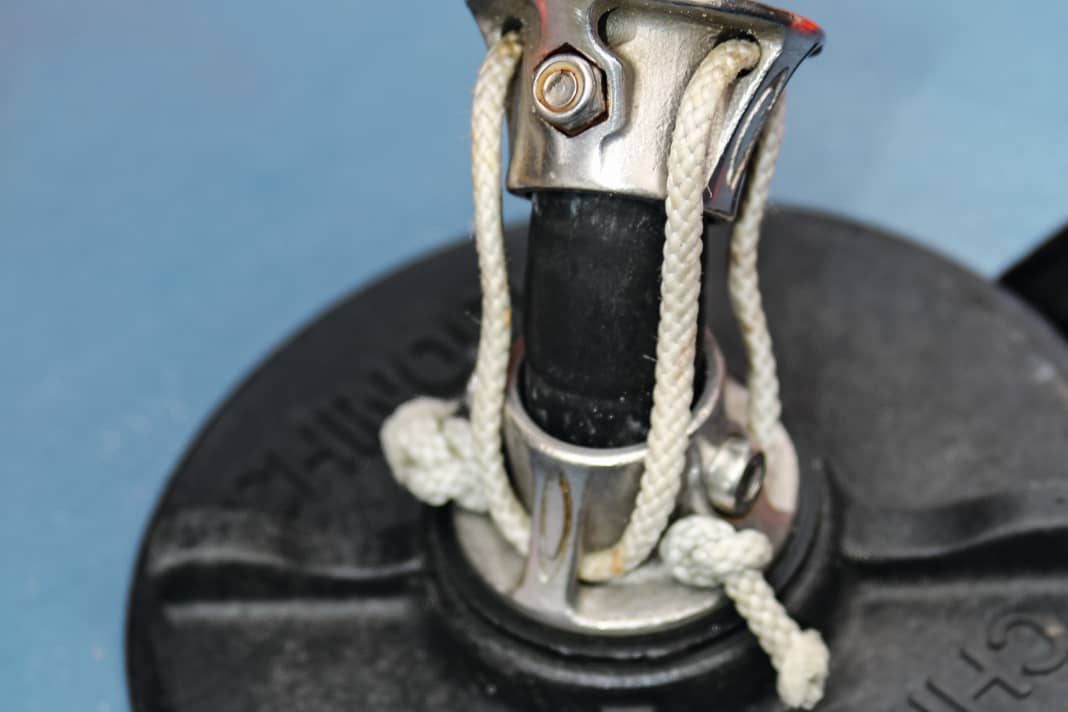 The problem: On the outside, the tendon looks fit...