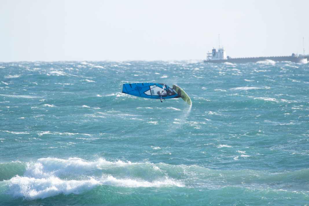 Impressions from the first day of the IWT/PWA World Cup Omaezaki