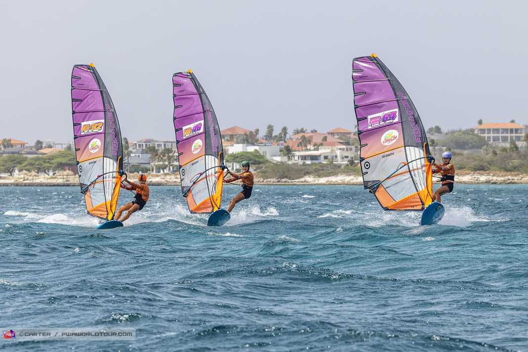 Triple Trouble: In the fin standings, the podium is completely in the hands of the De Jong sisters