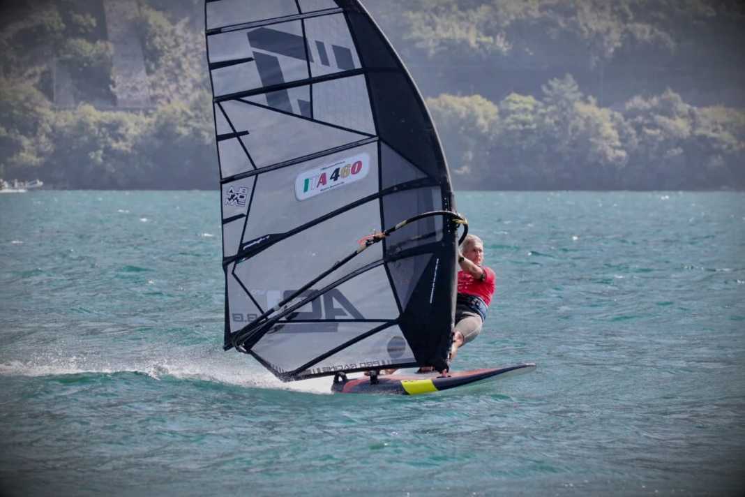 Bullet Boards hat seine Wurzeln am Gardasee und will das Racing auf der Finne pushen