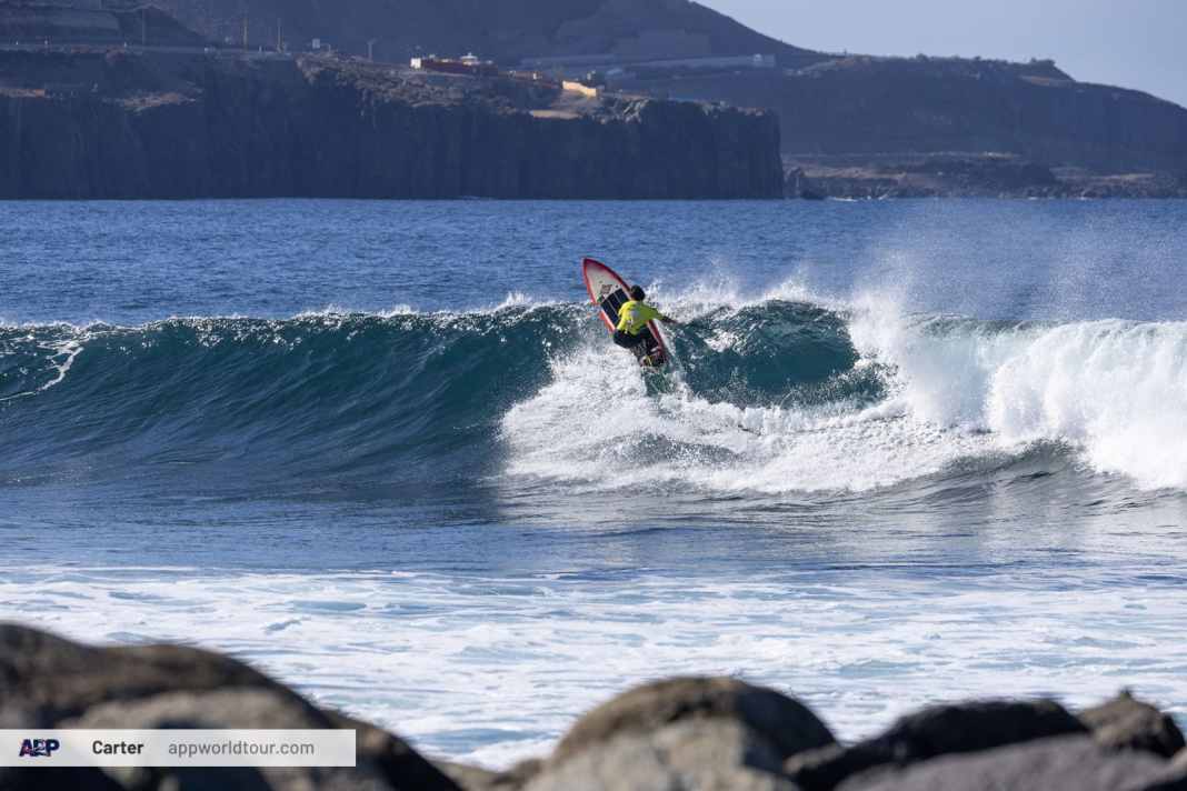 In den Wellen Gran Canarias werden die WM-Titel im SUP Surfing und SUP Longboard vergeben