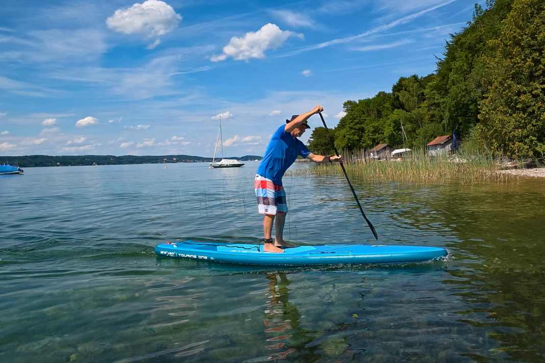 With its flat gliding surface, the board doesn’t waste a single centimetre of its length – ideal for touring.