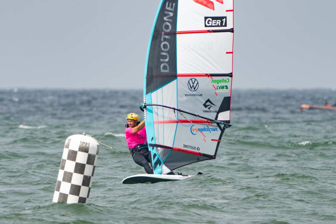 Vincent Langer in the lead after day 1