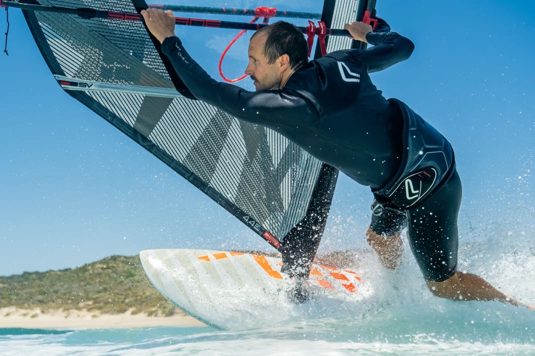 Jaeger Stone's style when riding the waves is highly praised even by his competitors.