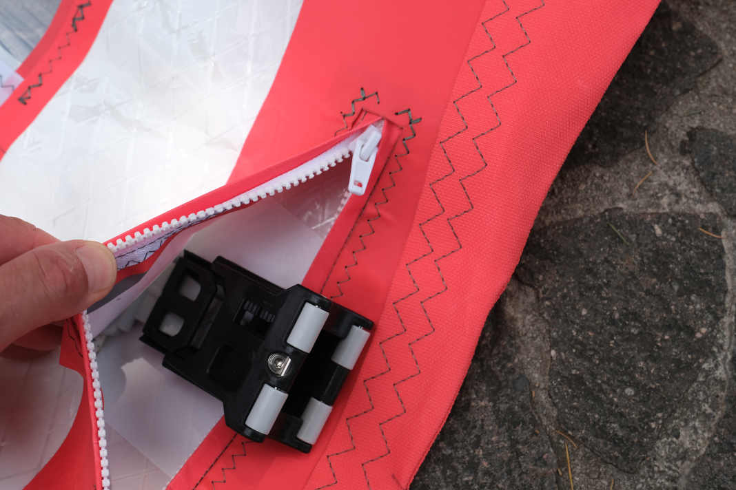 The camber is adjustable with an Allen key.