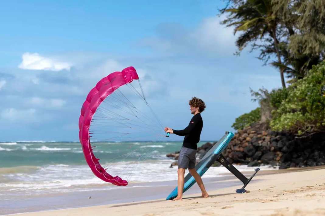 Duotone now also brings a parawing with the Stash