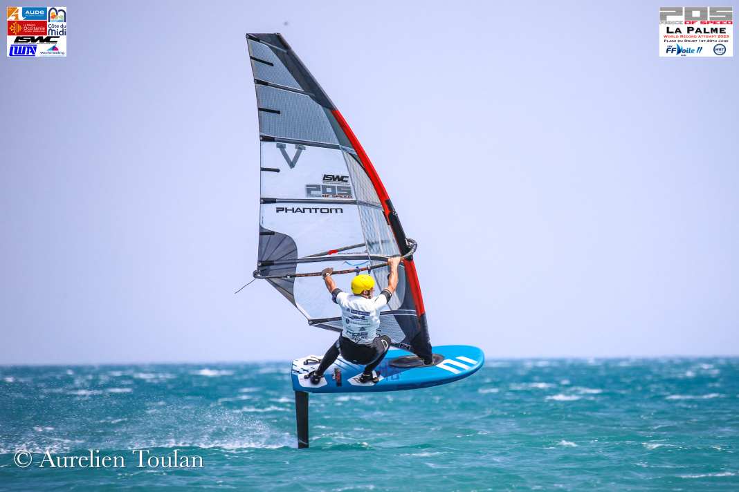 Florian Madec (winner of the Open Foil at the Dunkerbeck Speed Challenge 2024)