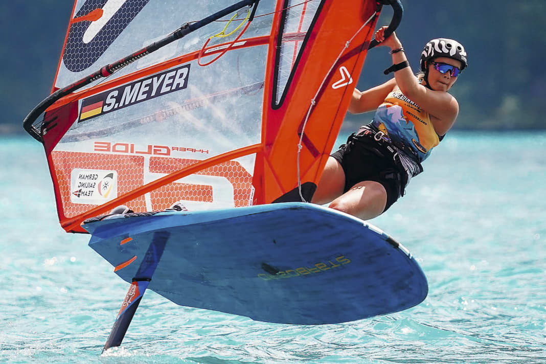Sophia Meyer was runner-up at the U19 World Championships in iQFoil. Now she wants to take on the big boys.
