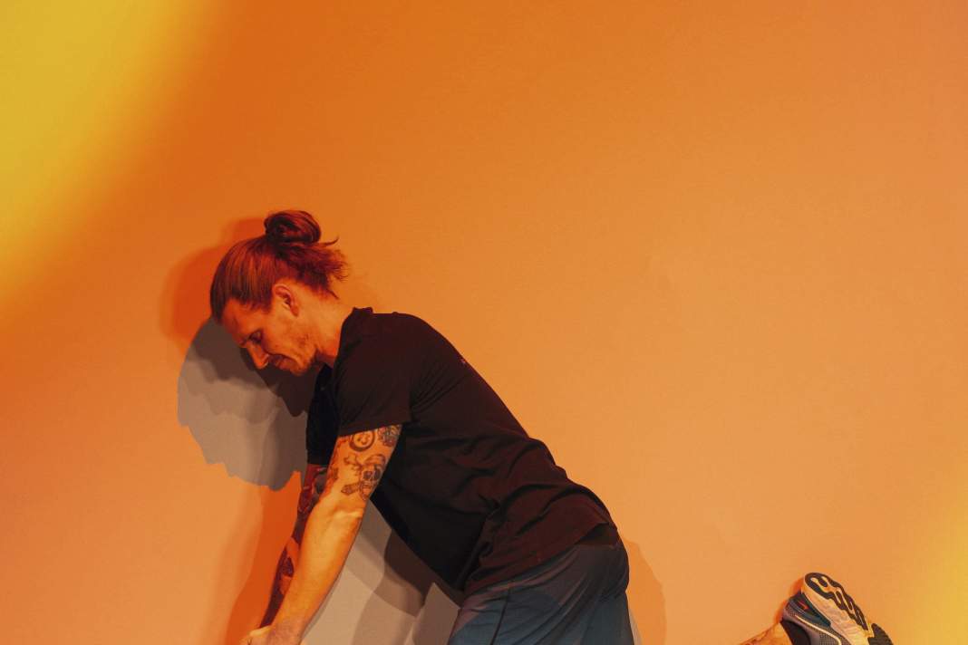 Wall Angels: Stand next to a wall, bend forwards and lift the leg that is against the wall. With your arms outstretched, try to make contact with the wall with the back of your hand.