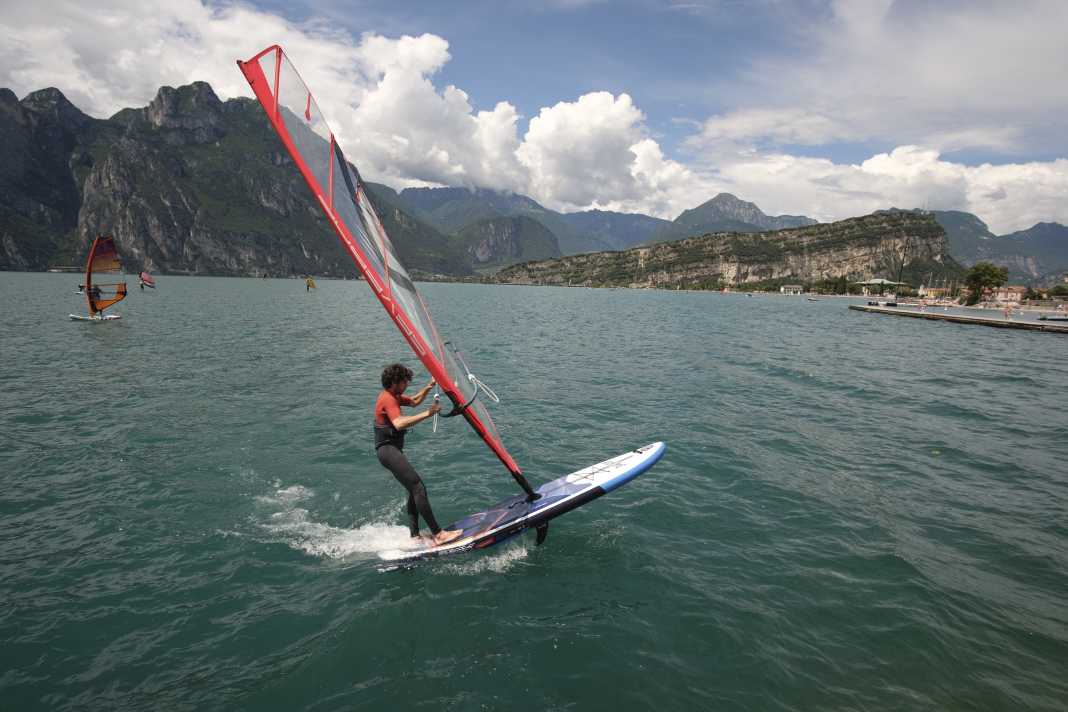 Das WindSUP STX Cruiser Crossover 11‘0‘‘ x 32‘‘ im surf-Test