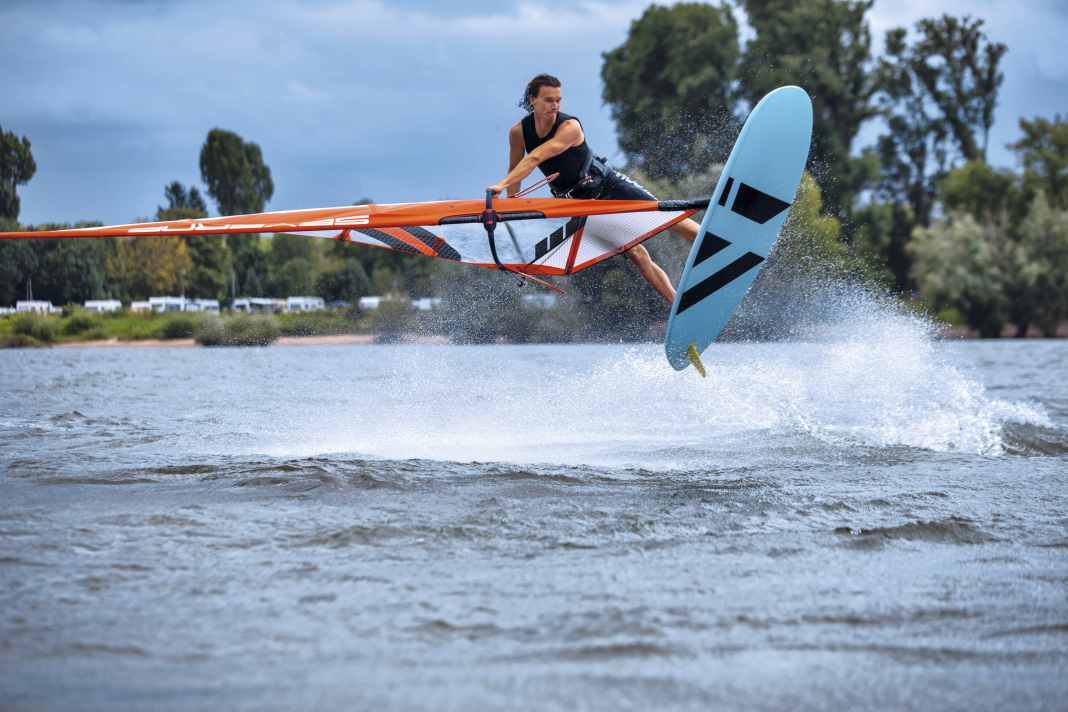 Shaka time! The compact, performance-orientated We Style Pro from We One in test use.