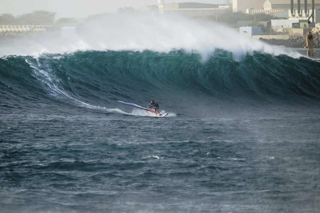 Epic conditions in Cape Verde in February: A group of German wave pros were in the right place at the right time.