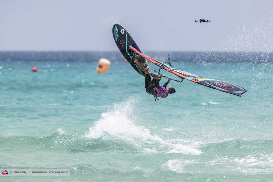 Bosson goes crazy!