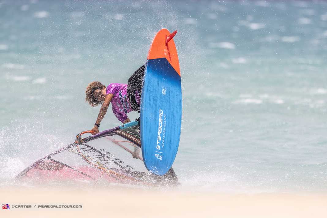 Sarah-Quita Offringa became freestyle world champion for the 15th time today. This was her 23rd world title in windsurfing.